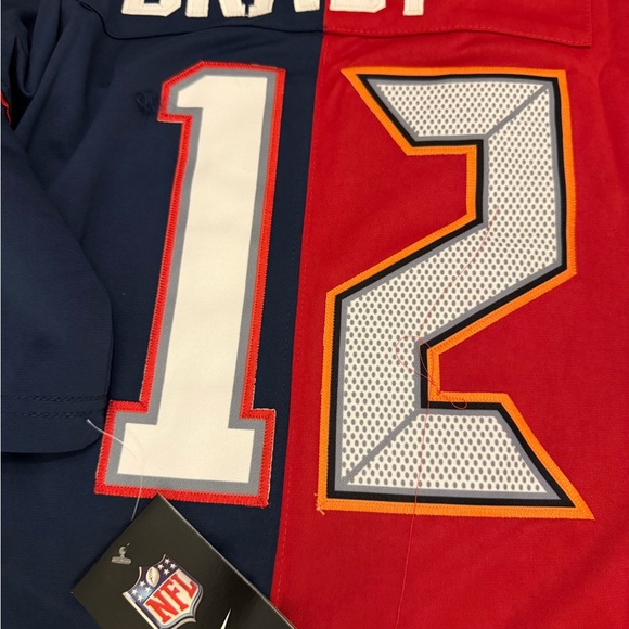 Brand New Tom Brady 12 Buccaneers and Patriots Red/Blue Split Jersey with tags L - Picture 5 of 8